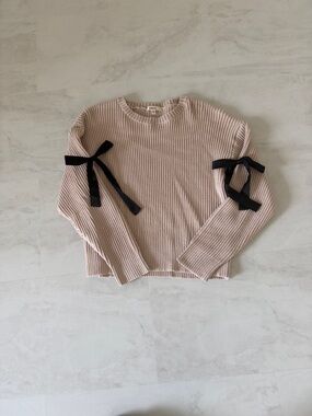 Tan Ribbed Sweater with Black Ribbon Sleeve Ties